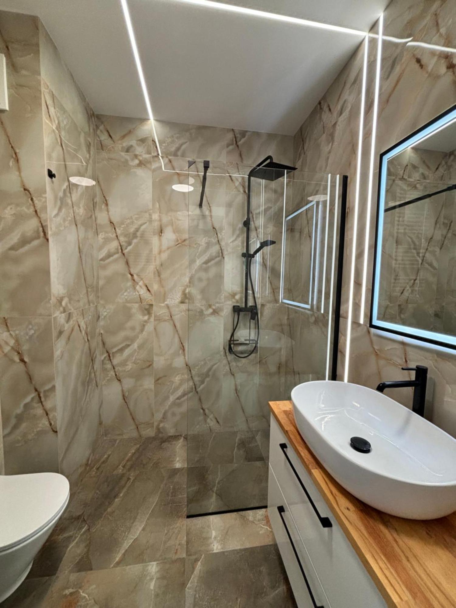 Totu Today-sienna Grobla Apartamenty, Faktura Vat, Self Check-in